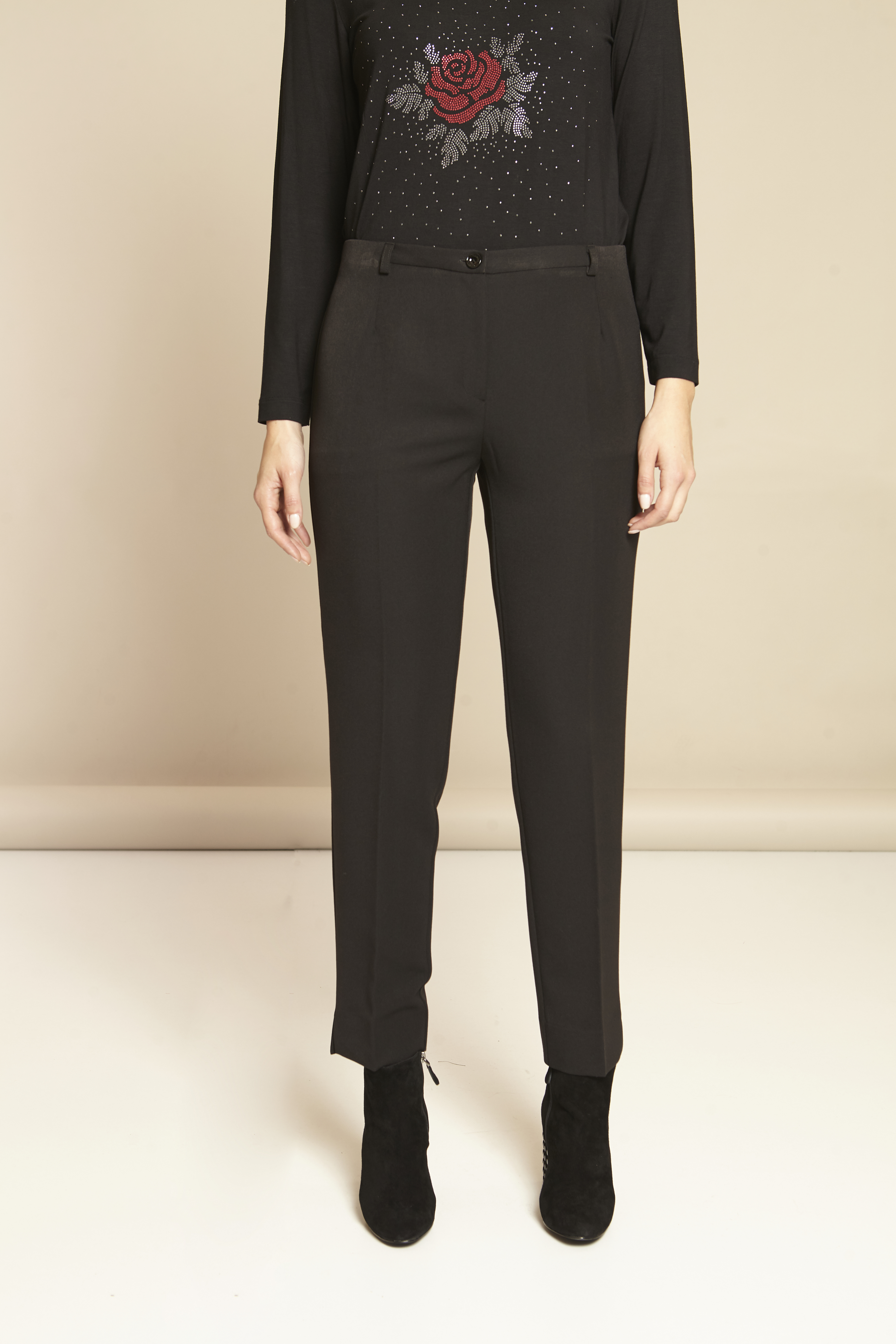 PLUS SIZE- Regular line παντελόνι φωτογραφία