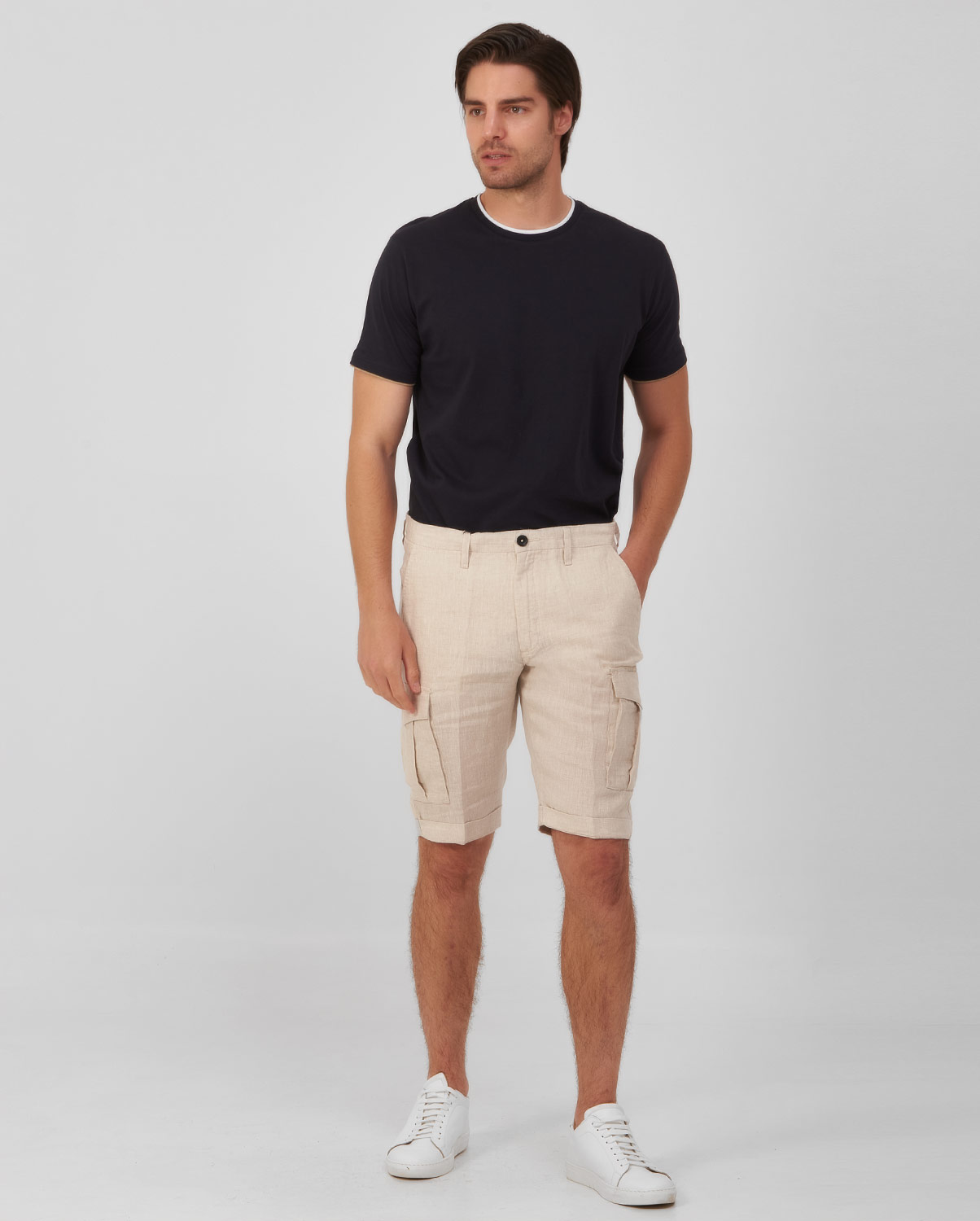 Λινή βερμούδα cargo slim fit φωτογραφία