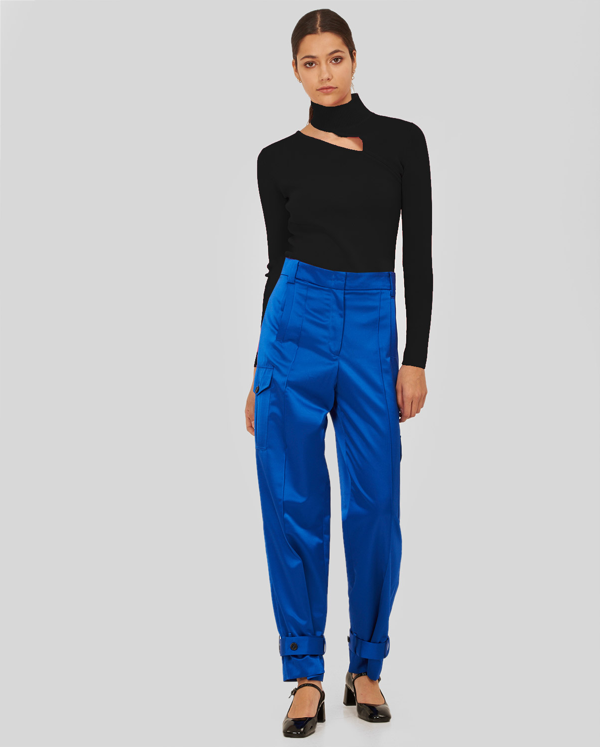 BCBG Maxazria Παντελόνα Σατέν Cargo σε Ηλεκτρίκ φωτογραφία