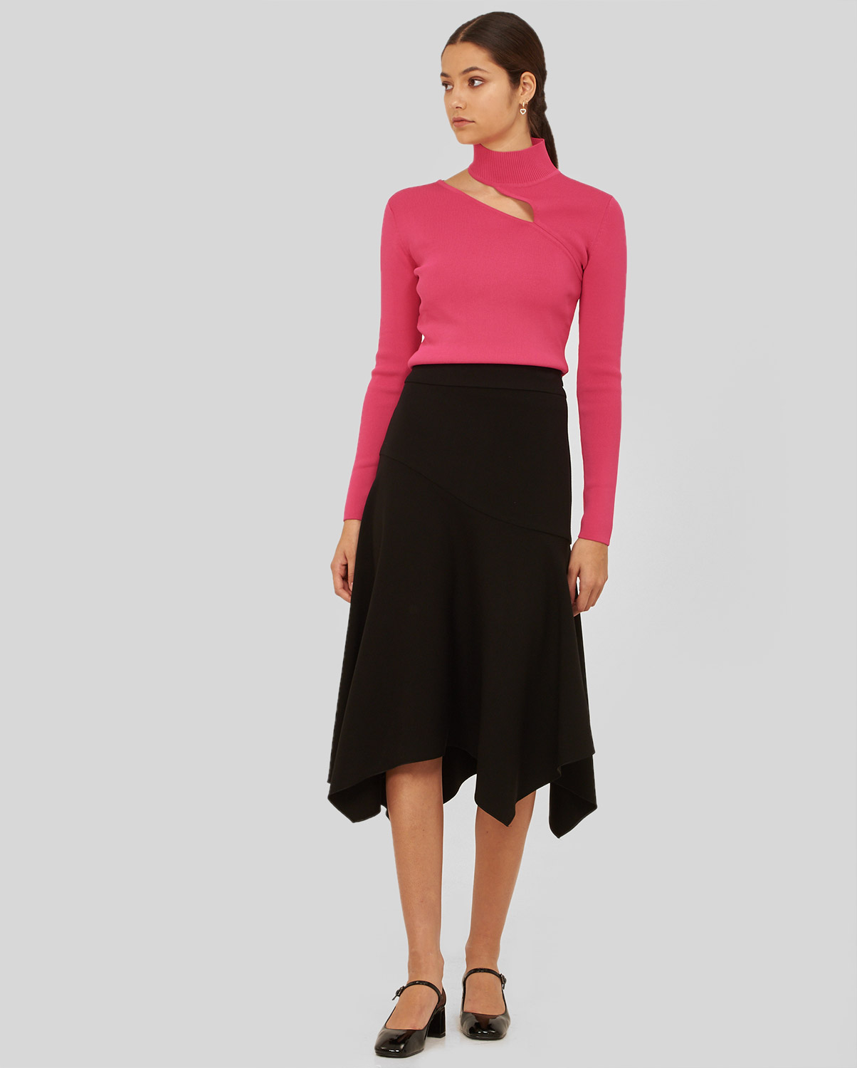 BCBG Maxazria Πλεκτό με Όρθιο Γιακά και Cut Out σε Φούξια φωτογραφία