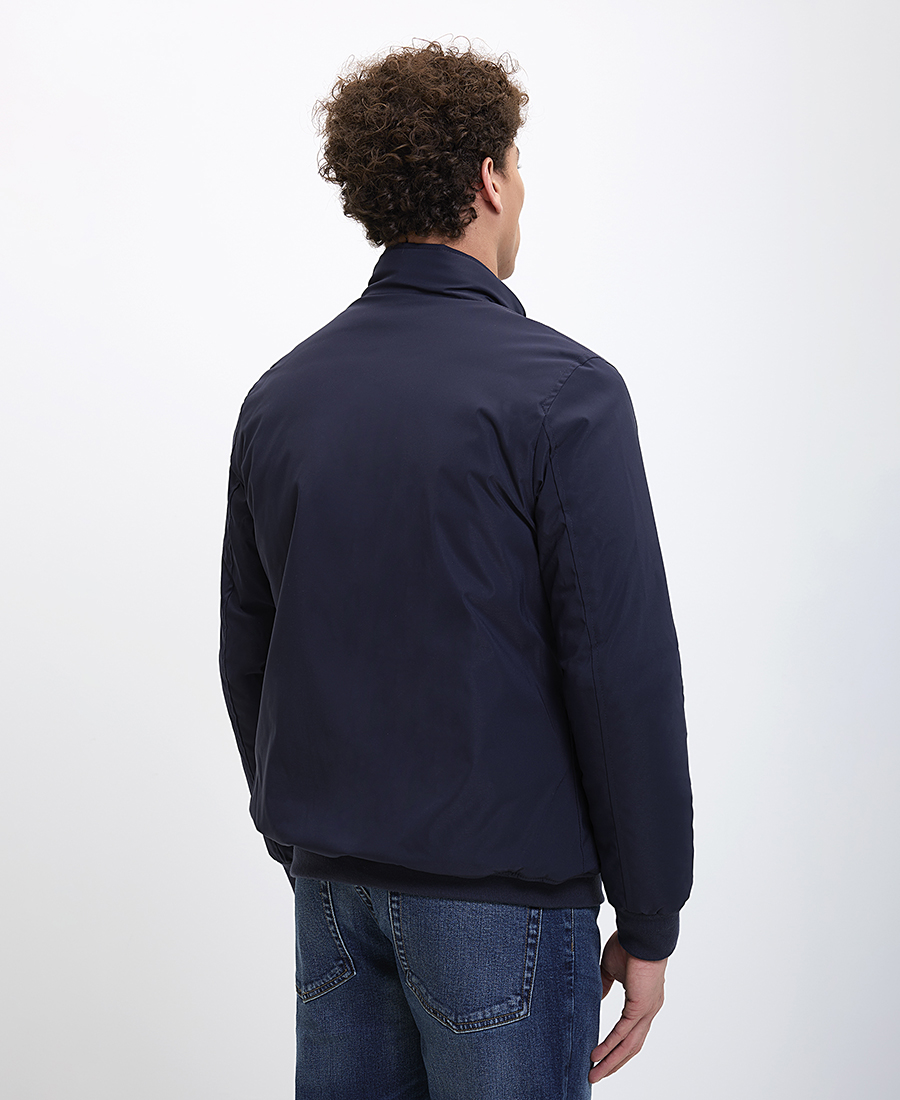 Ανδρικό Μπουφάν με Ορθιό Γιακά Regular Fit και Τσέπες με Φερμουάρ φωτογραφία