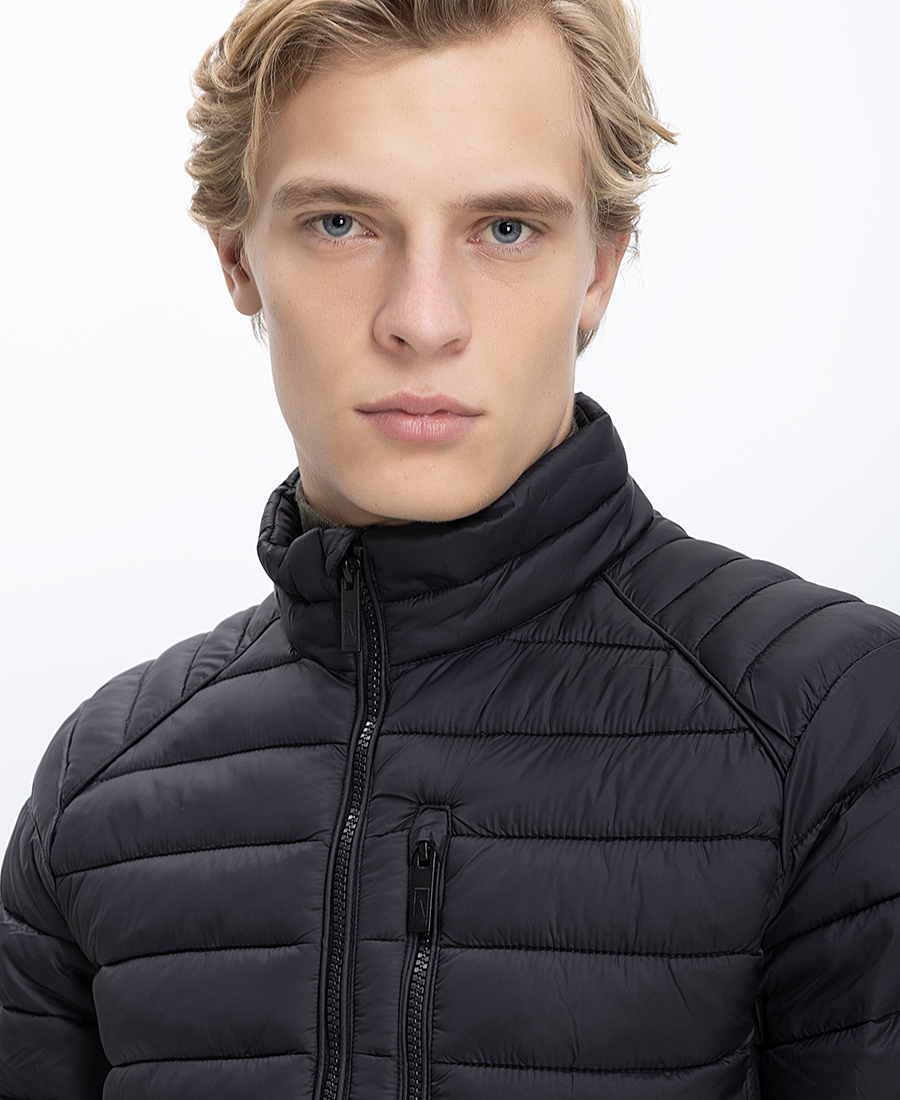 Ανδρικό Μπουφάν Καπιτονέ Με Όρθιο Γιακά φωτογραφία
