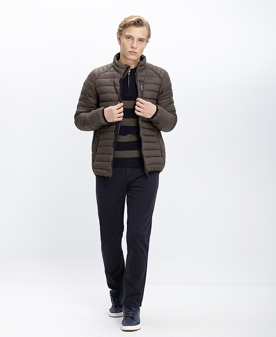 Ανδρικό Μπουφάν Καπιτονέ Με Όρθιο Γιακά φωτογραφία