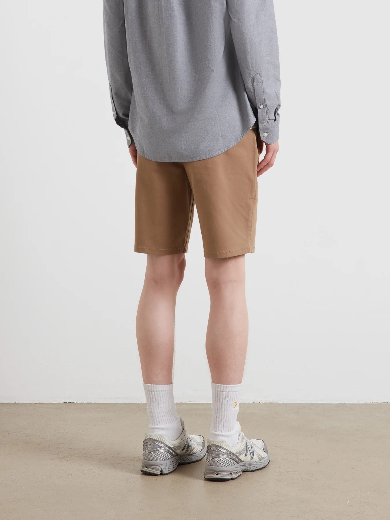 Farah Ανδρική Βερμούδα Regular Fit Με Λοξές Τσέπες Και Κλείσιμο Με Κουμπί φωτογραφία
