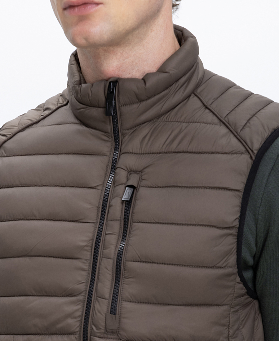 Ανδρικό Γιλέκο Με Καπιτονέ Υφή & Όρθιο Γιακά φωτογραφία