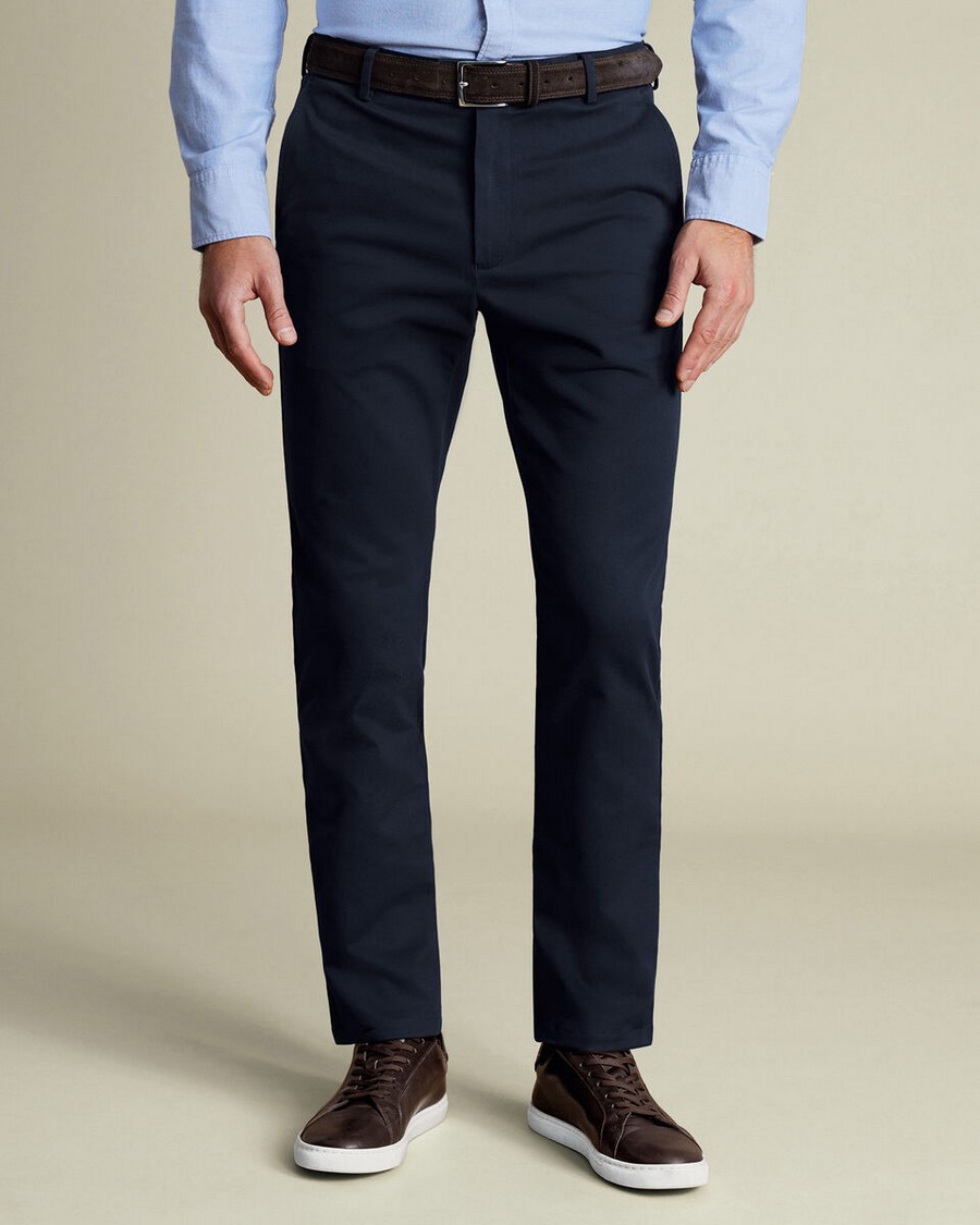Charles Tyrwhitt Charles Tyrwhitt Ανδρικό Παντελόνι Chinos Βαμβακερό με Stretch Non-Iron Modern Fit σε Σκούρο Μπλε