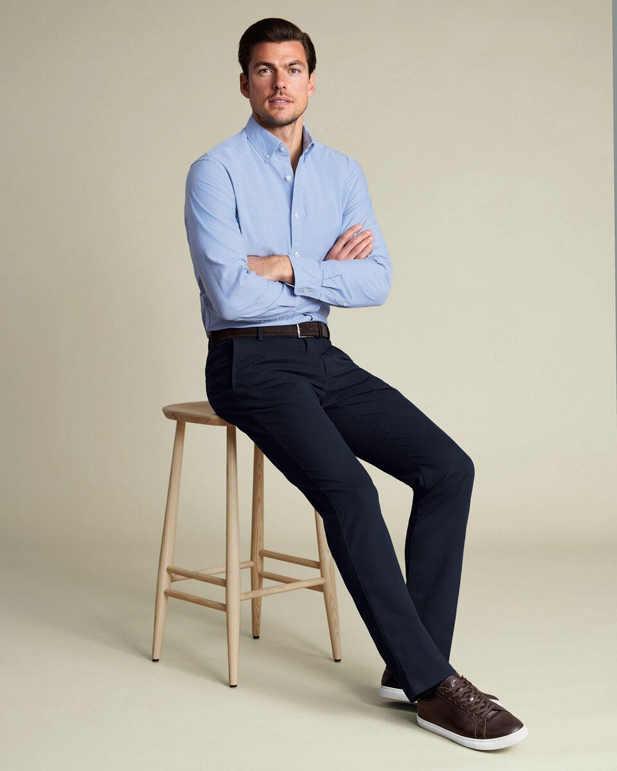 Charles Tyrwhitt Ανδρικό Παντελόνι Chinos Βαμβακερό με Stretch Non-Iron Modern Fit σε Σκούρο Μπλε φωτογραφία