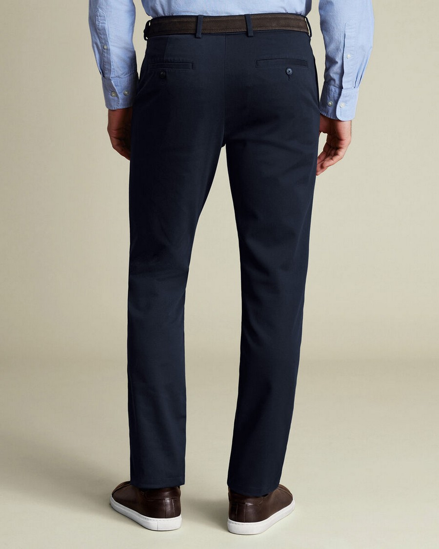 Charles Tyrwhitt Ανδρικό Παντελόνι Chinos Βαμβακερό με Stretch Non-Iron Modern Fit σε Σκούρο Μπλε φωτογραφία