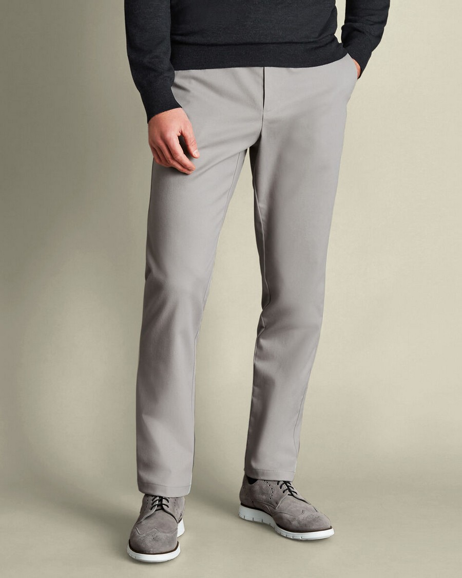 Charles Tyrwhitt Charles Tyrwhitt Ανδρικό Παντελόνι Chinos Βαμβακερό με Stretch Non-Iron Modern Fit σε Ανοιχτό Γκρι