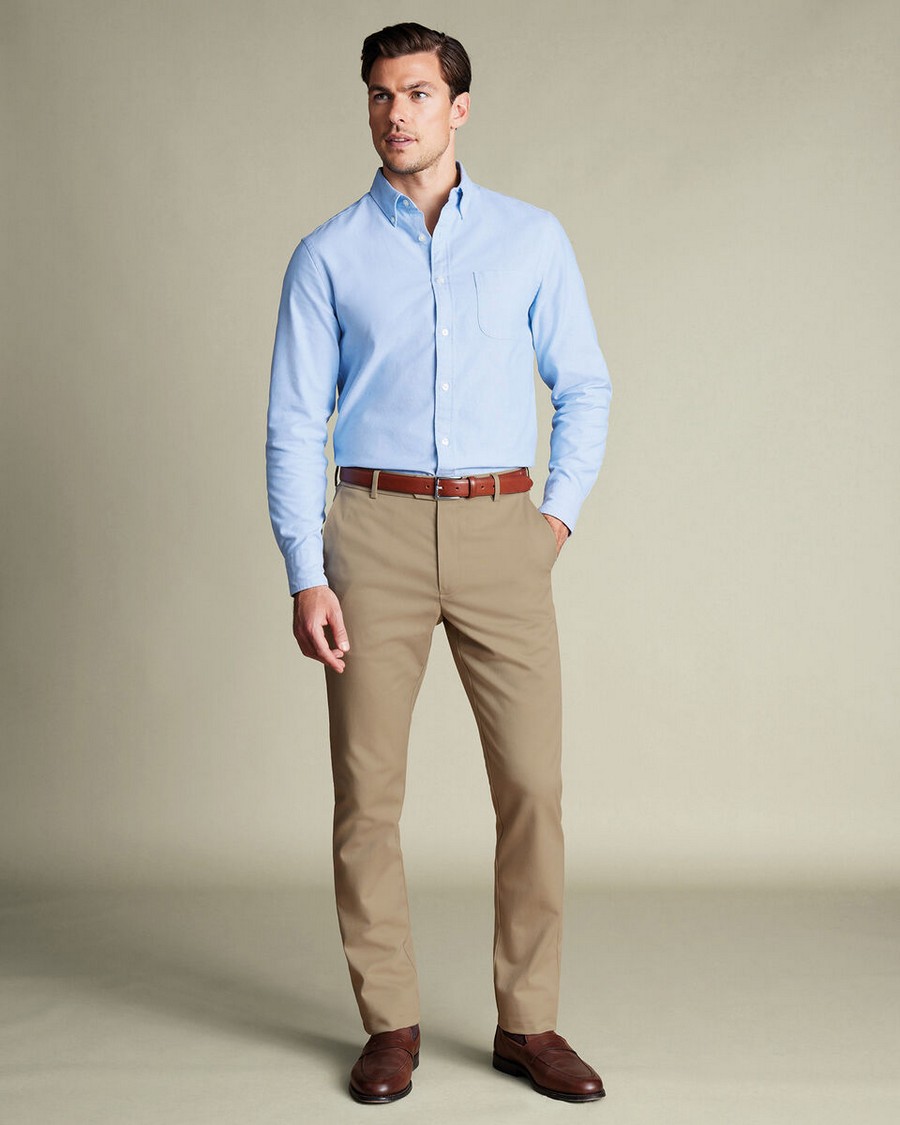 Charles Tyrwhitt Ανδρικό Παντελόνι Chinos Βαμβακερό με Stretch Non-Iron Modern Fit σε Ανοιχτό Καφέ φωτογραφία