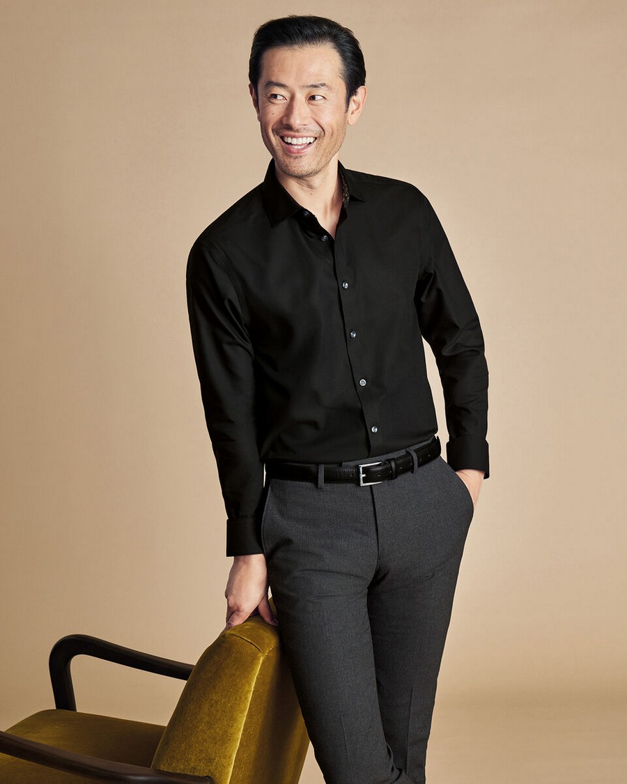 Charles Tyrwhitt Charles Tyrwhitt Ανδρικό Πουκάμισο Non Iron Semi Rex Γιακά Slim Fit σε Μαύρο