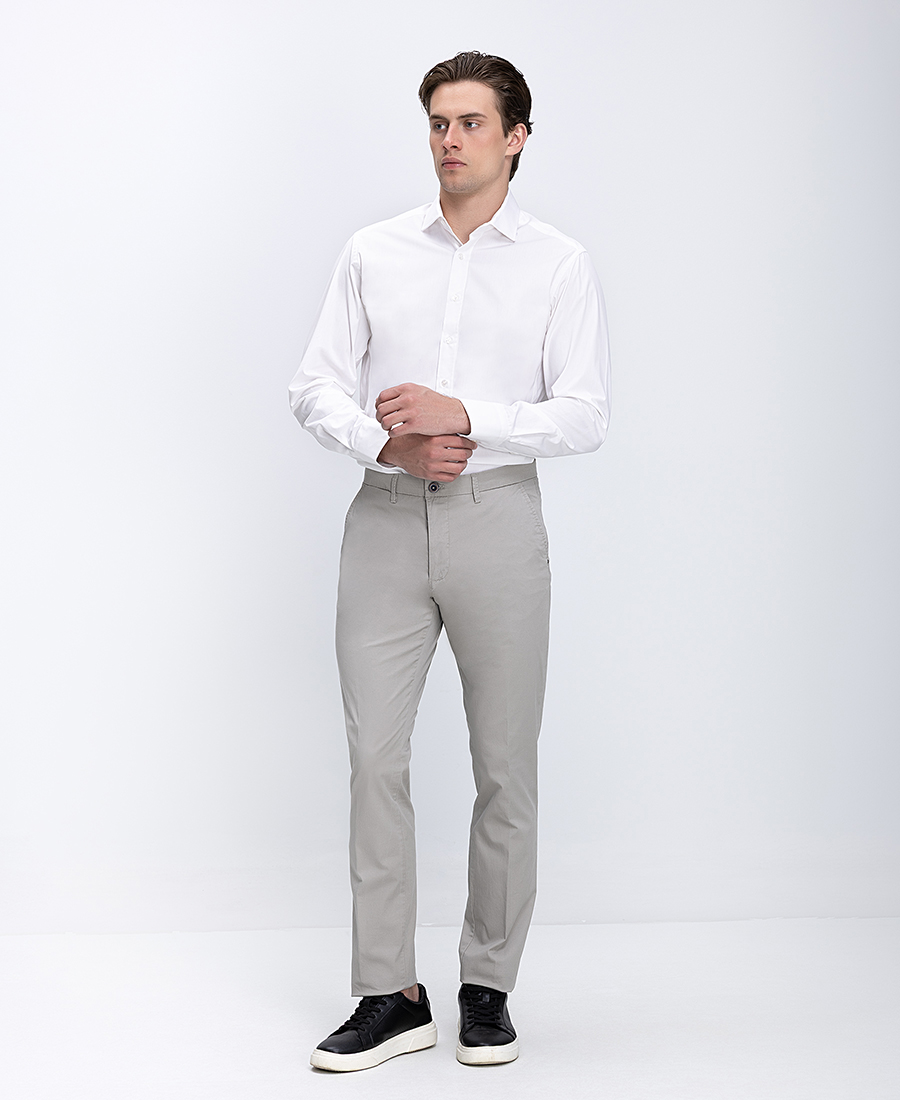 Ανδρικό Πουκάμισο Regular Fit Με Καθαρή Γραμμή Και Κλασικό Γιακά φωτογραφία