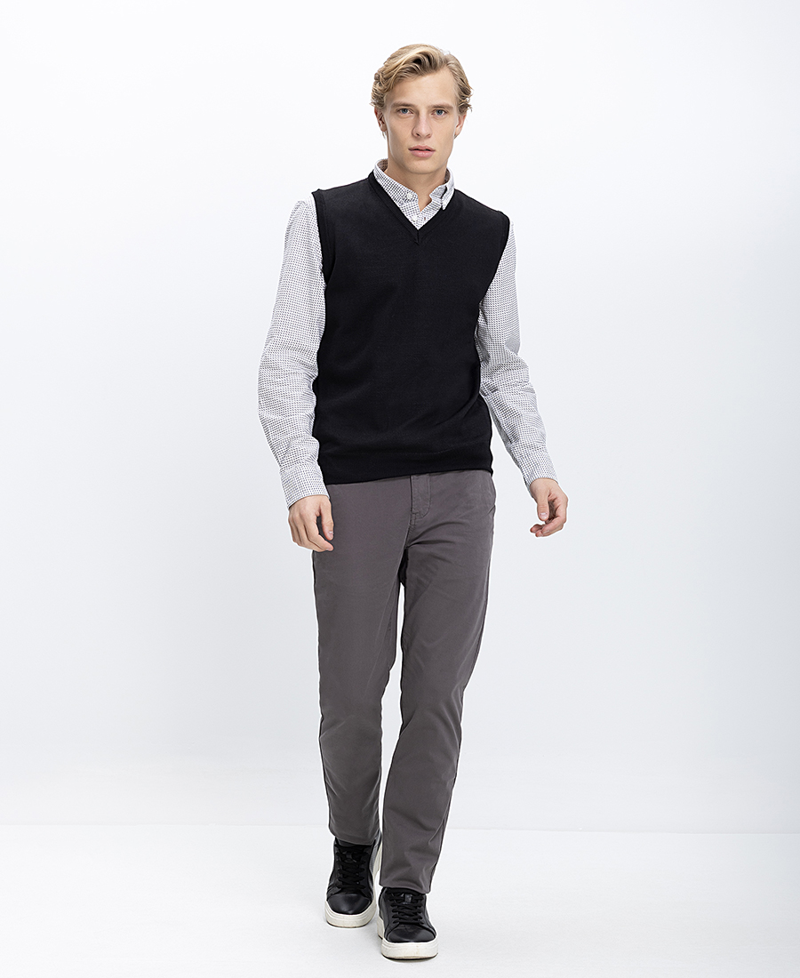 B.S Bags Ανδρική Πλεκτή Αμάνικη Μπλούζα Regular Fit Με Λαιμόκοψη V φωτογραφία