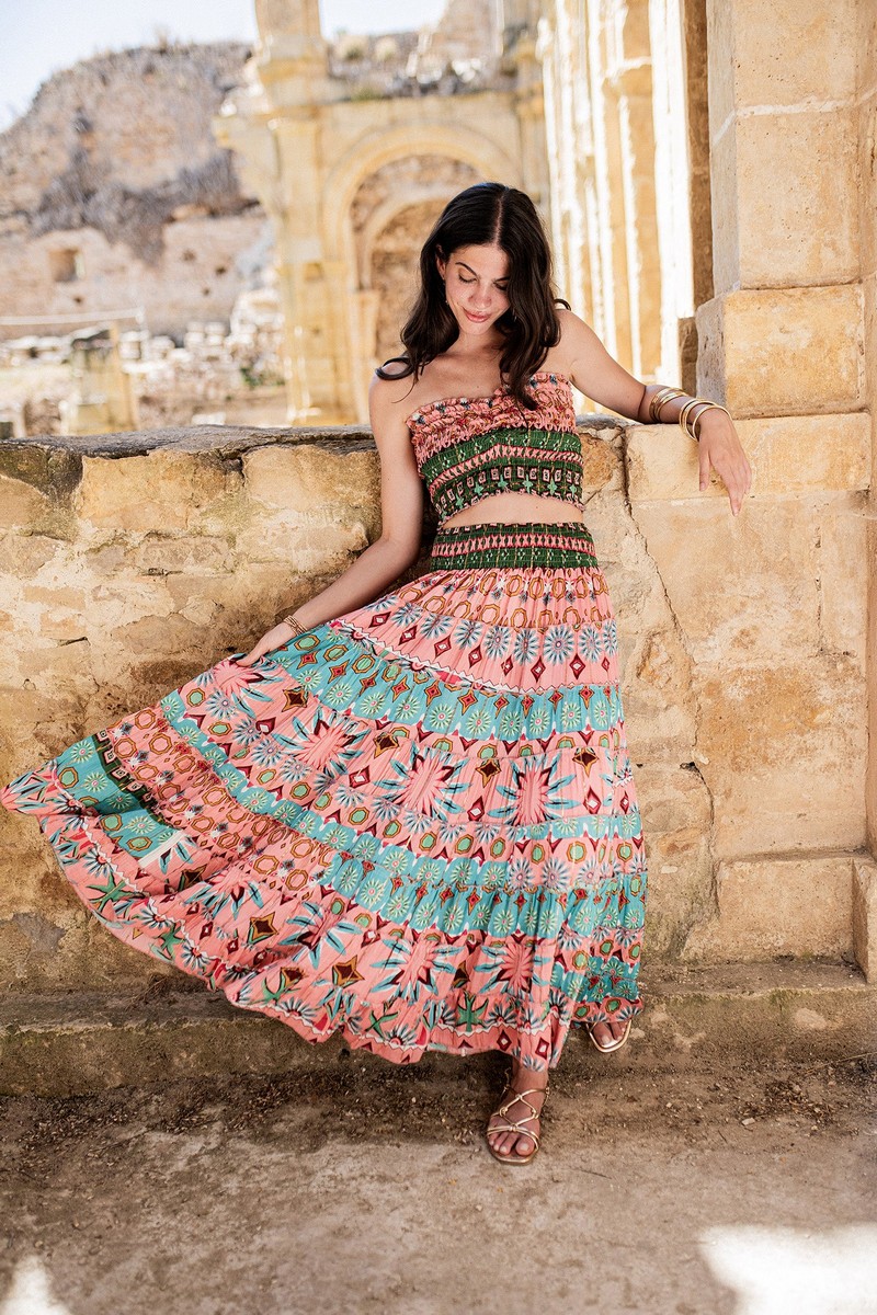 Γυναικείο Σετ Με Τοπ Και Μακριά Φούστα φωτογραφία