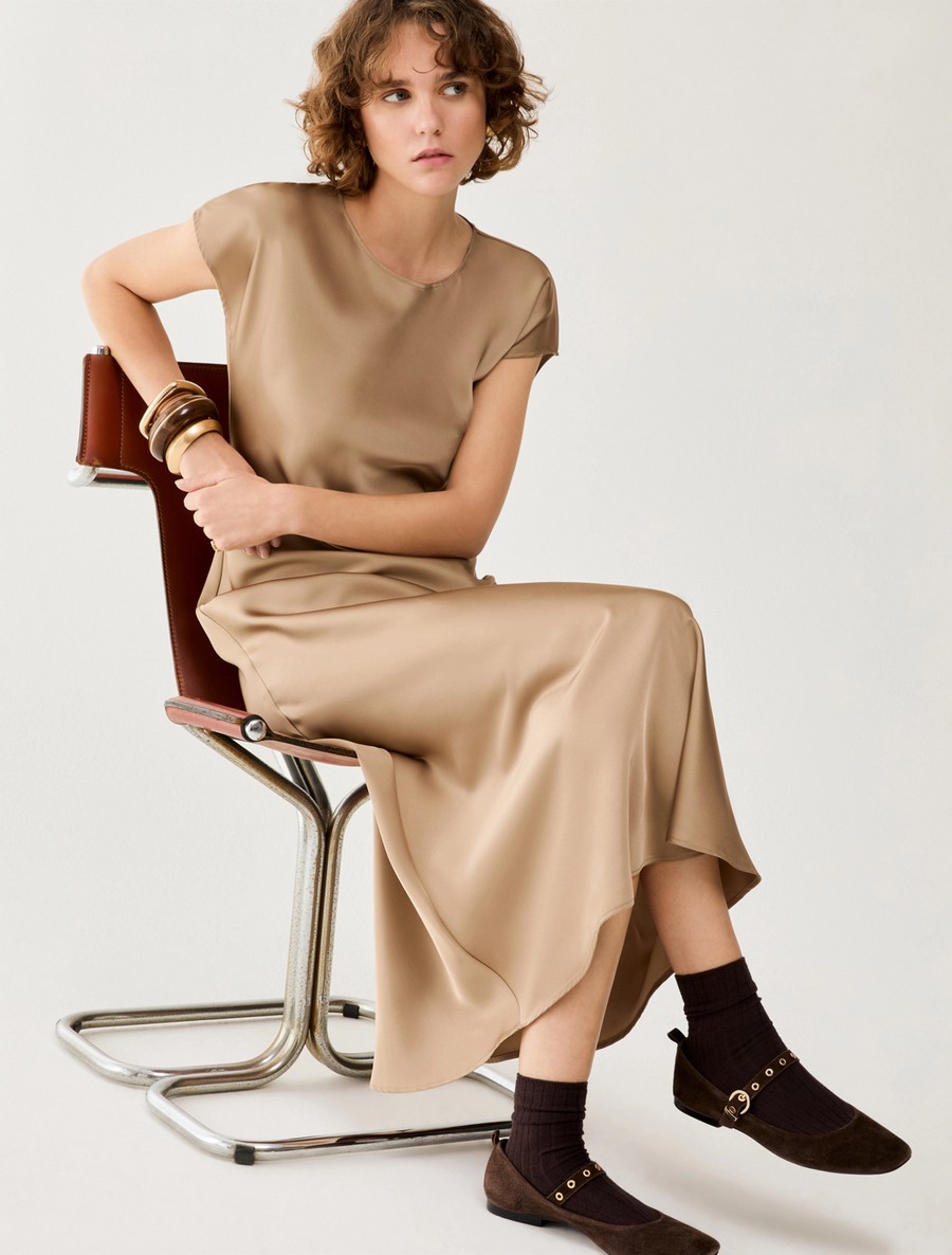 Penny Black Γυναικείο Φόρεμα Midi Regular Fit Με Double Satin Και Kimono Μανίκια