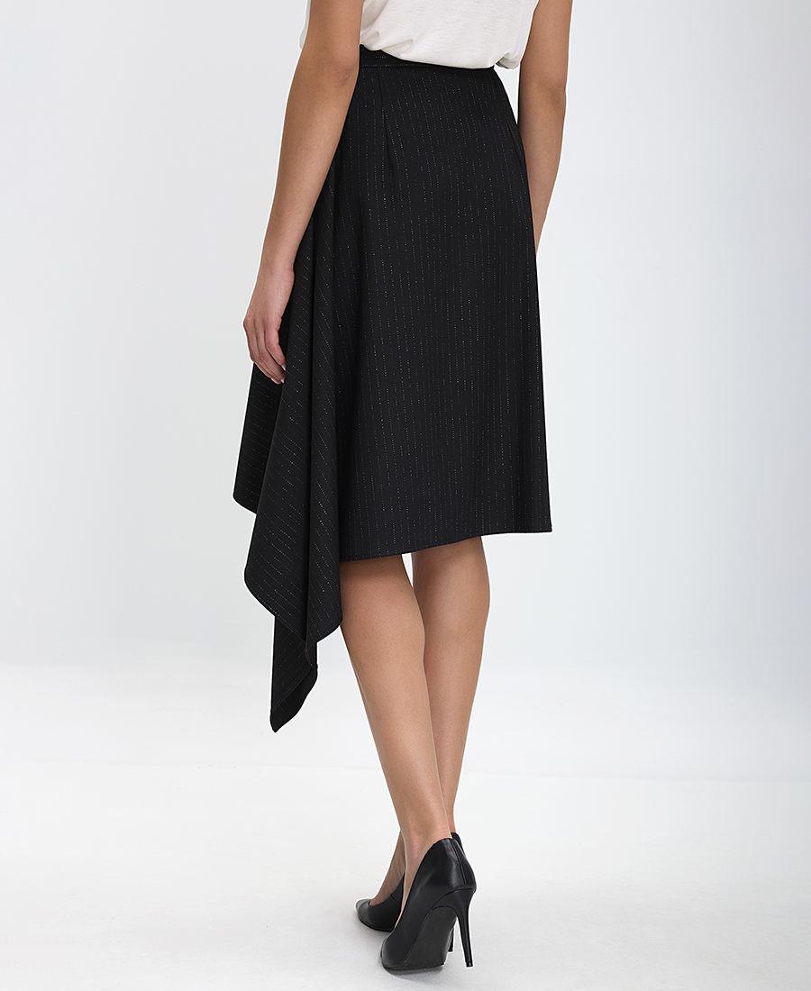Γυναικεία Ασύμμετρη Φούστα Midi Ριγέ σε Μαύρο φωτογραφία