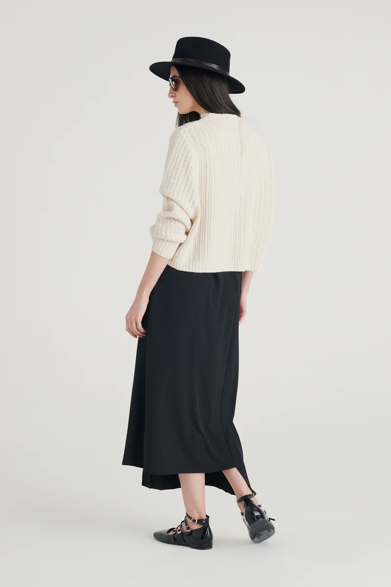 Caractere Γυναικεία Φούστα Πλισέ Asymmetric Fit Σε Κρεπ Μαύρο φωτογραφία