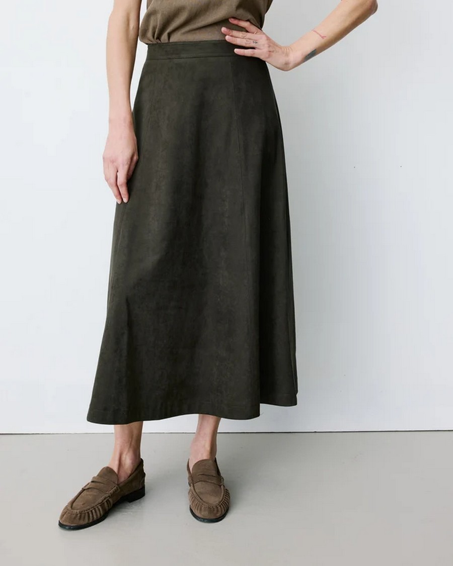 Grace & Mila Γυναικεία Χακί Μονόχρωμη Maxi Φούστα A-Line Fit Από Suede Effect Ύφασμα Ψηλόμεση Για Elegant Casual & Smart Casual Εμφανίσεις