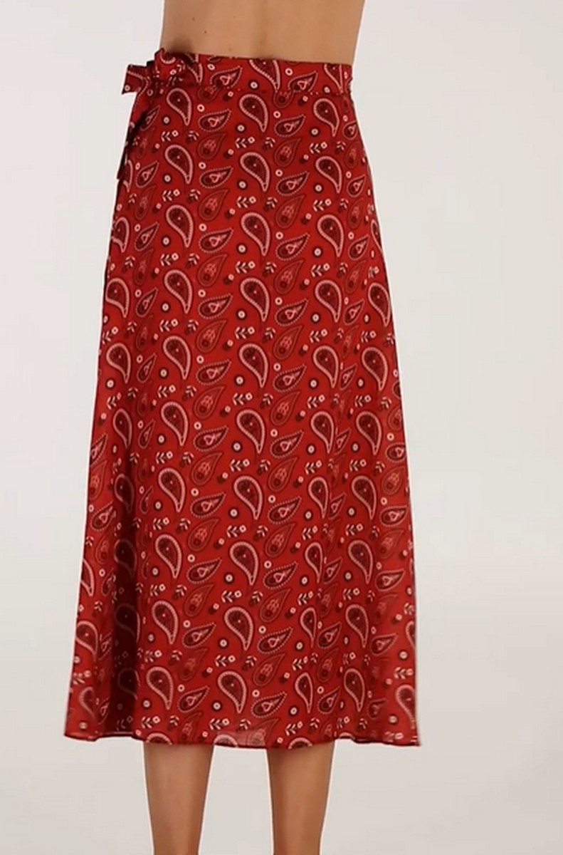 Emmanuela Swimwear Γυναικεία Φούστα/Παρεό από Αέρινο Ύφασμα με Bandana Μοτίβο σε Κόκκινο φωτογραφία
