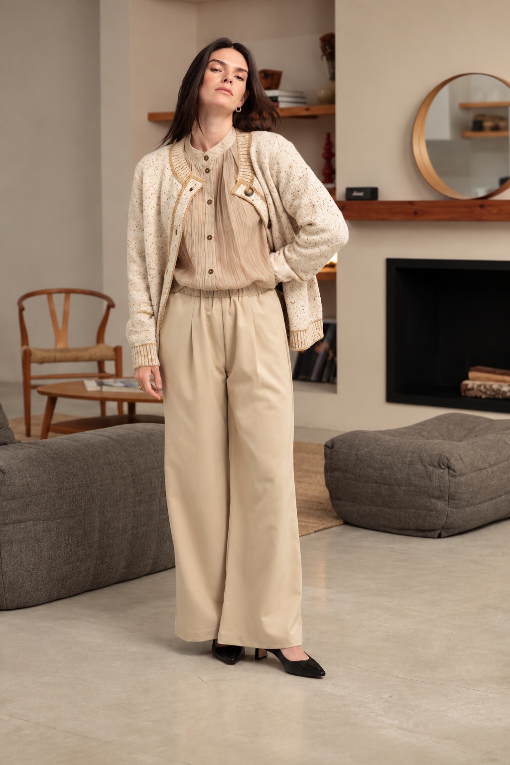 Luna Llena Γυναικείο Μπεζ Παντελόνι Με Ελαστική Μέση Straight Fit Για Smart Casual Εμφανίσεις