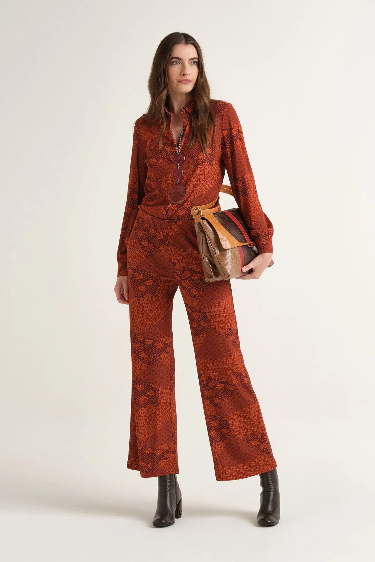 Maliparmi Maliparmi Γυναικείο Παντελόνι Εμπριμέ Με Mosaic Μοτίβο Flare Fit Για Business & Formal Εμφανίσεις