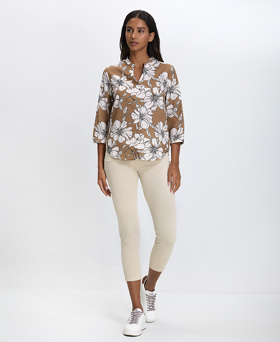 Γυναικείο Παντελόνι Slim Fit Με Πέντε Τσέπες Και Κλείσιμο Χωρίς Κουμπί Μπεζ φωτογραφία