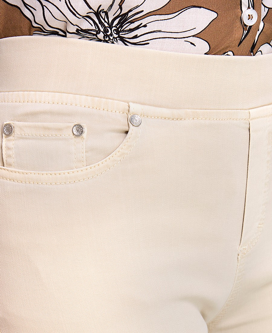 Γυναικείο Παντελόνι Slim Fit Με Πέντε Τσέπες Και Κλείσιμο Χωρίς Κουμπί Μπεζ φωτογραφία