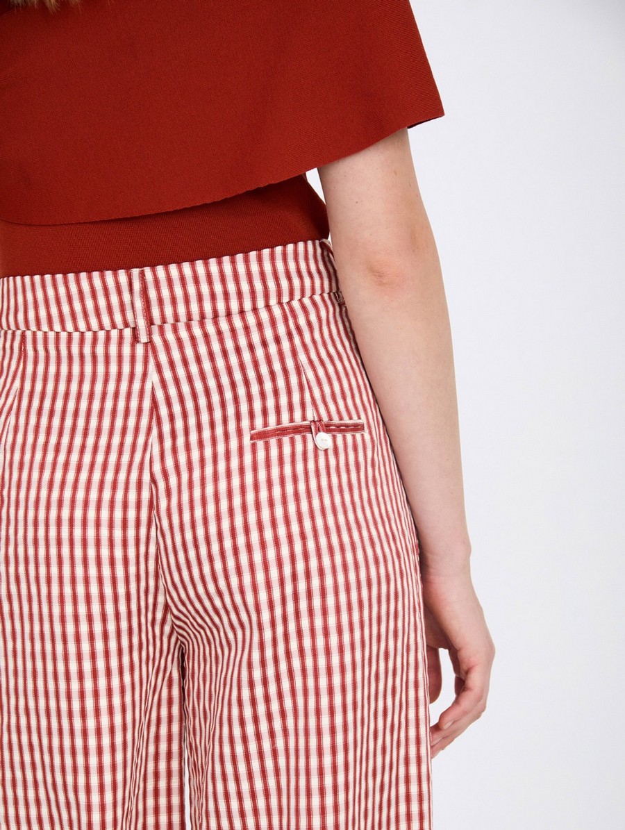 Skatie Γυναικείο Παντελόνι Straight Fit Με Gingham Καρό Και Πιέτα Μπροστά φωτογραφία