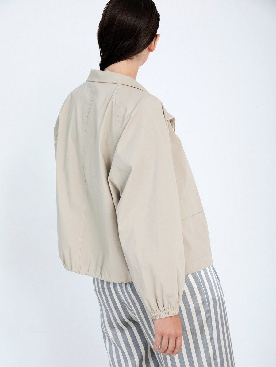 Skatie Γυναικείο Μπουφάν Cropped Relaxed Fit Με Όρθιο Γιακά Και Ελαστικό Τελείωμα φωτογραφία