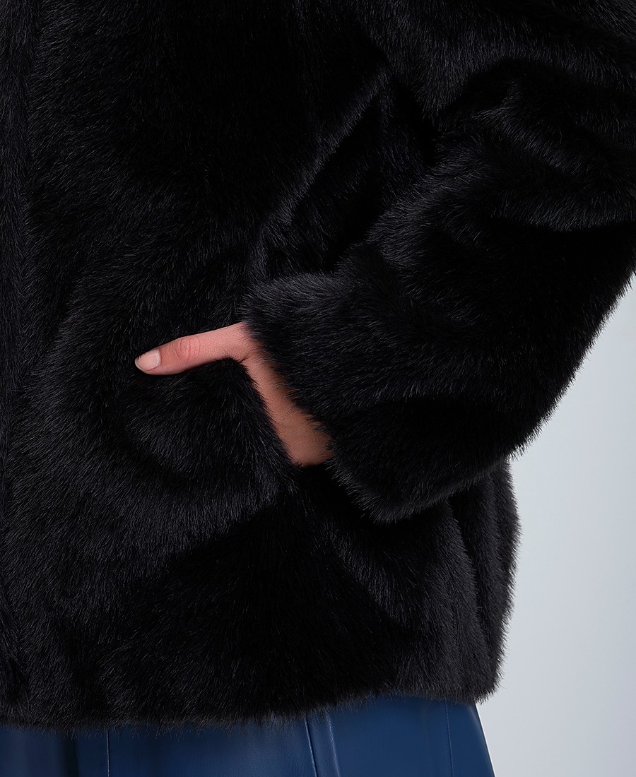 Gerry Weber Γυναικεία Οικολογική Γούνα με Κουκούλα σε Μαύρο φωτογραφία
