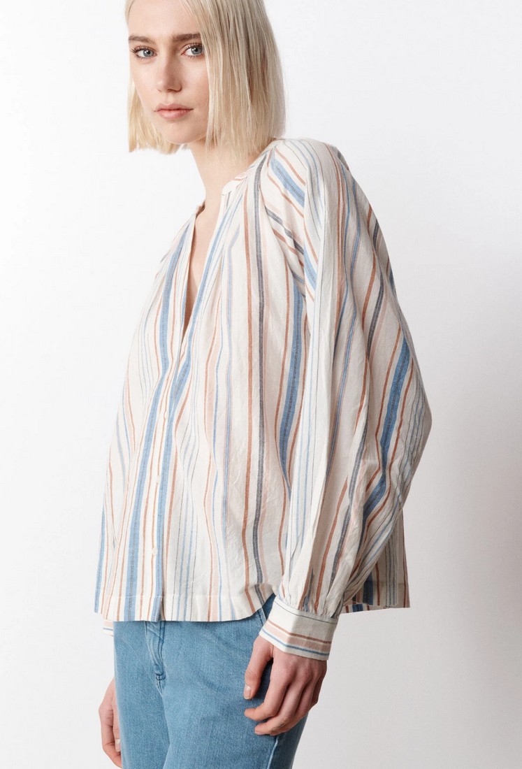 Loose striped shirt φωτογραφία