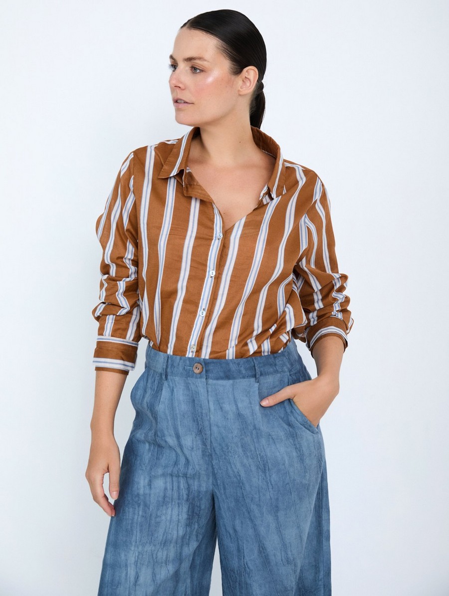 Skatie Γυναικείο Πουκάμισο Relaxed Fit Με Ριγέ Σχέδιο Και Κλασικό Γιακά φωτογραφία