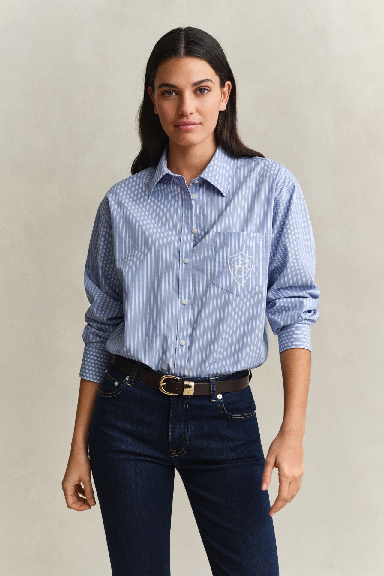 Gant Γυναικείο Βαμβακερό Ριγέ Πουκάμισο Relaxed Fit Με Κέντημα Στην Τσέπη Για Smart Casual Εμφανίσεις