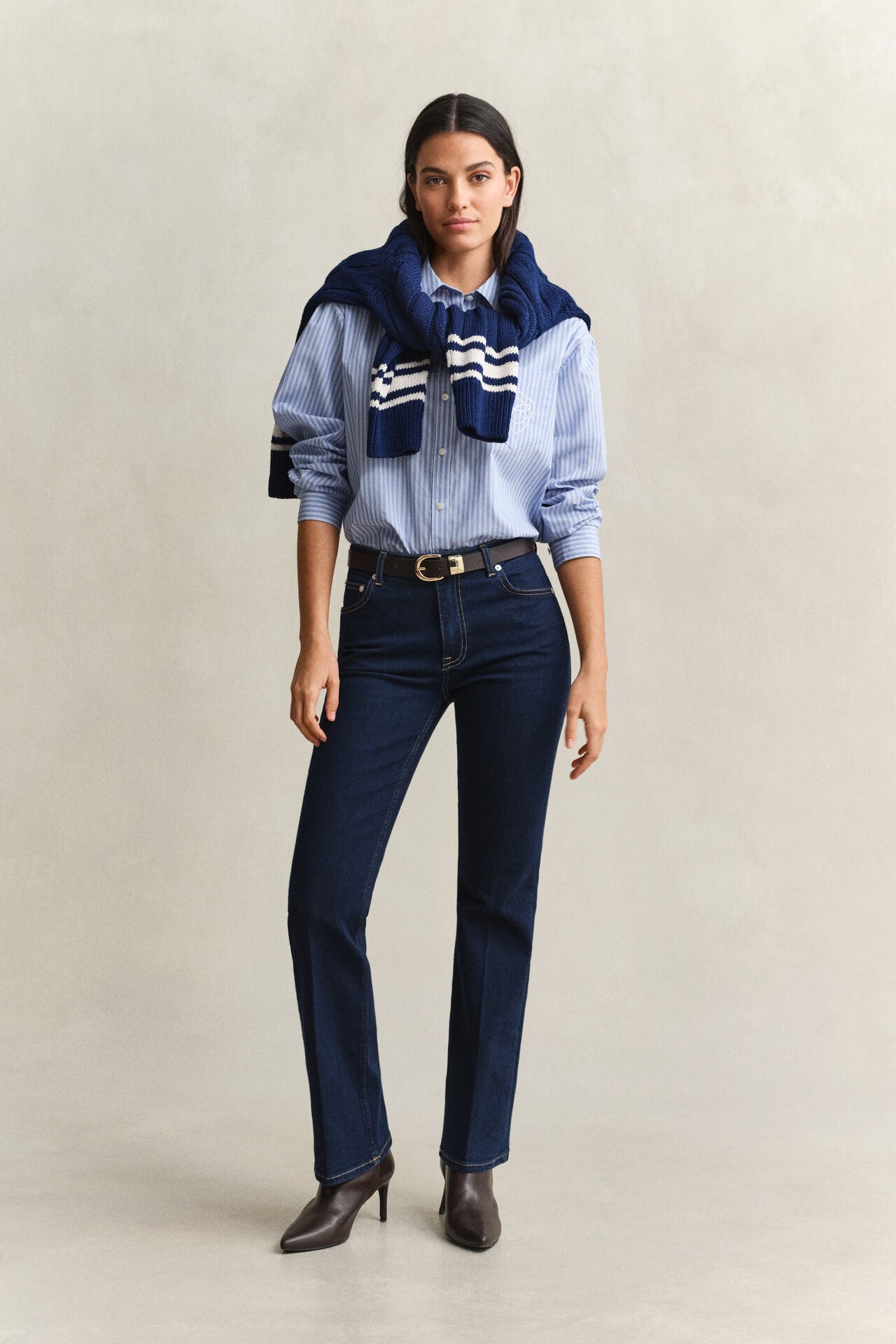 Gant Γυναικείο Βαμβακερό Ριγέ Πουκάμισο Relaxed Fit Με Κέντημα Στην Τσέπη Για Smart Casual Εμφανίσεις