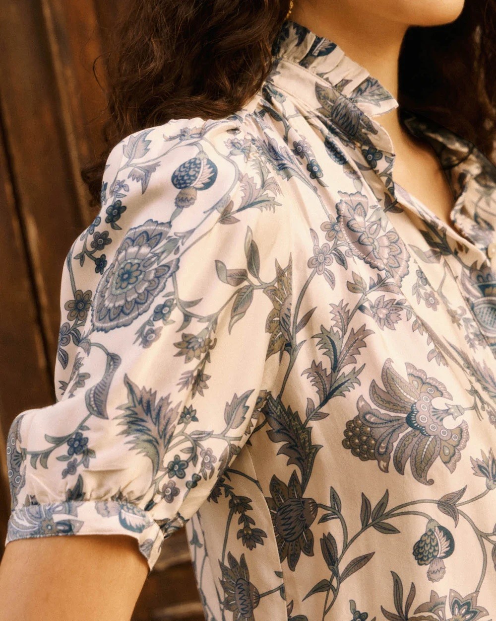 Petite Mendigote Γυναικείο Πουκάμισο Με Floral Μοτίβο Και Όρθιο Γιακά Με Βολάν φωτογραφία