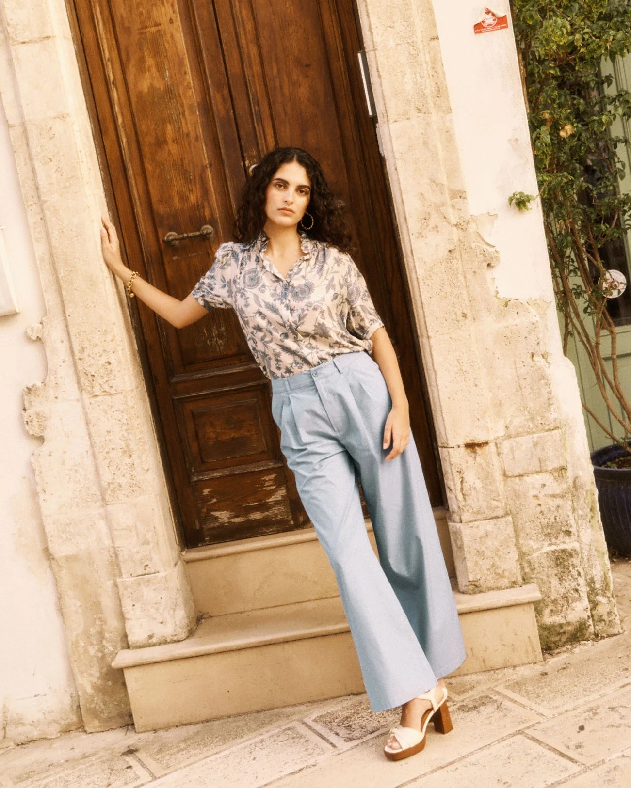 Petite Mendigote Γυναικείο Πουκάμισο Με Floral Μοτίβο Και Όρθιο Γιακά Με Βολάν φωτογραφία