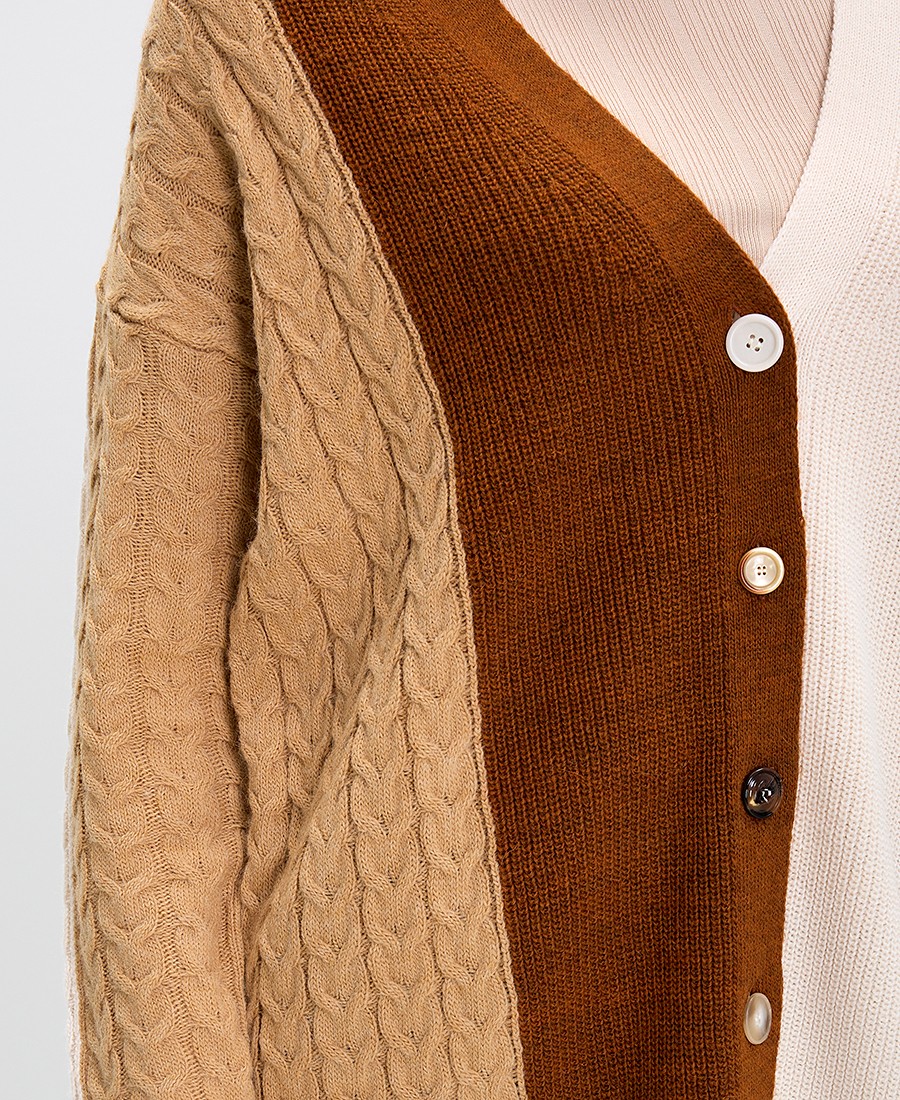 Caractere Γυναικεία Πλεκτή Ζακέτα σε Γήινη Απόχρωση φωτογραφία