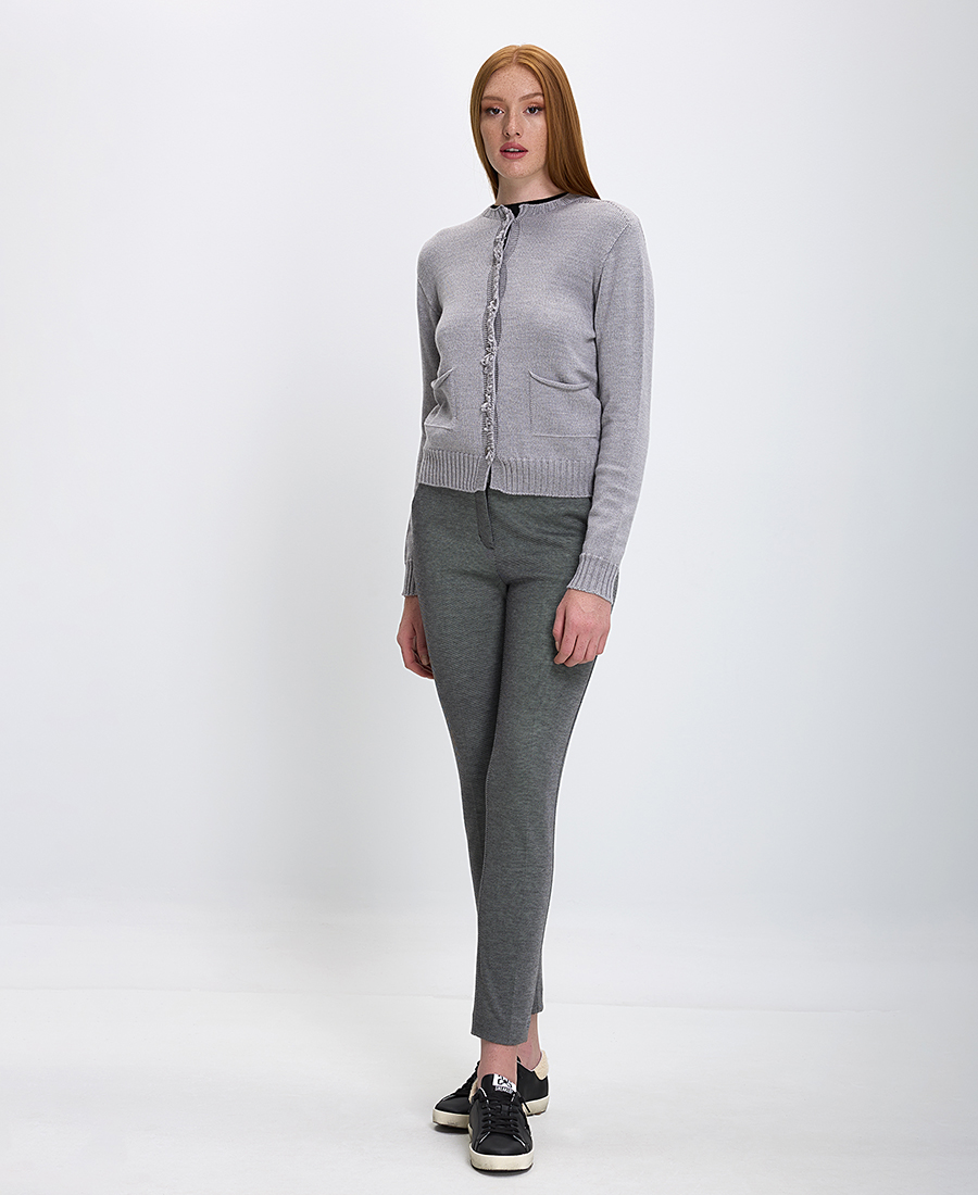 Γυναικεία Πλεκτή Ζακέτα με Κουμπιά σε Γκρι φωτογραφία