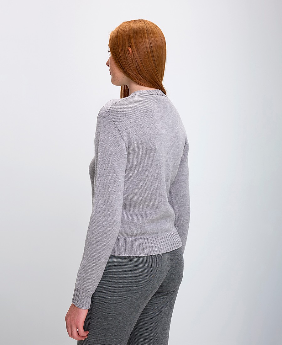 Γυναικεία Πλεκτή Ζακέτα με Κουμπιά σε Γκρι φωτογραφία