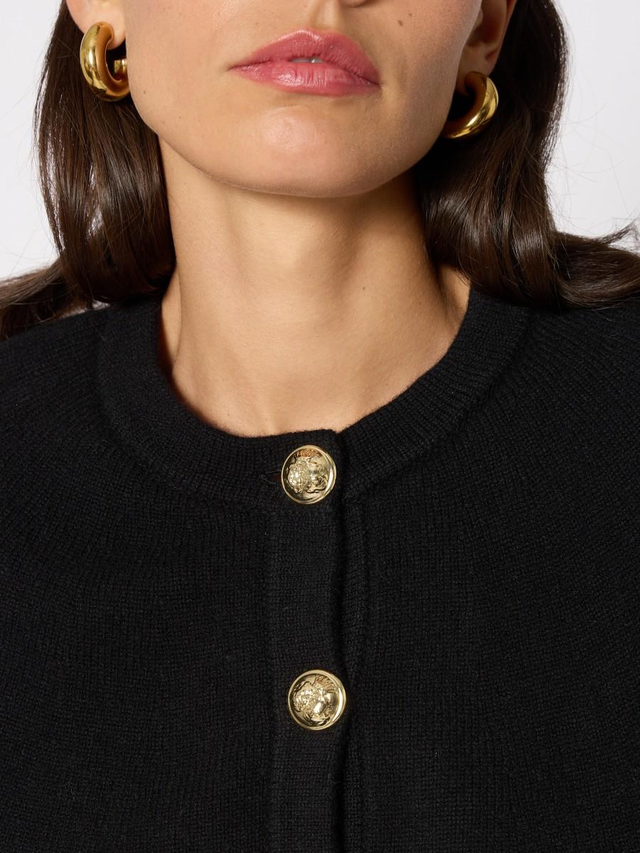 Berenice Γυναικεία Πλεκτή Ζακέτα Με Ναυτικό Γιακά Και Χρυσά Κουμπιά φωτογραφία