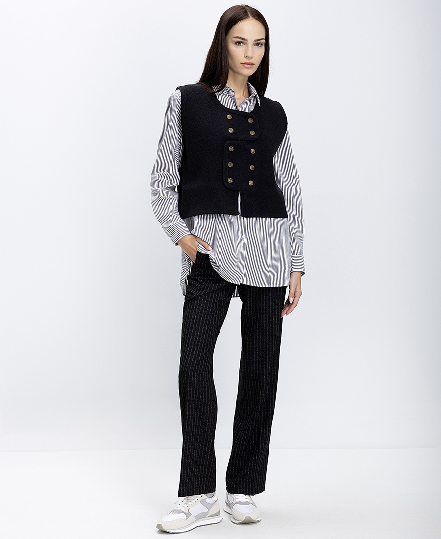 Skatie Γυναικείο Πλεκτό Γιλέκο Με Χρυσά Κουμπιά φωτογραφία