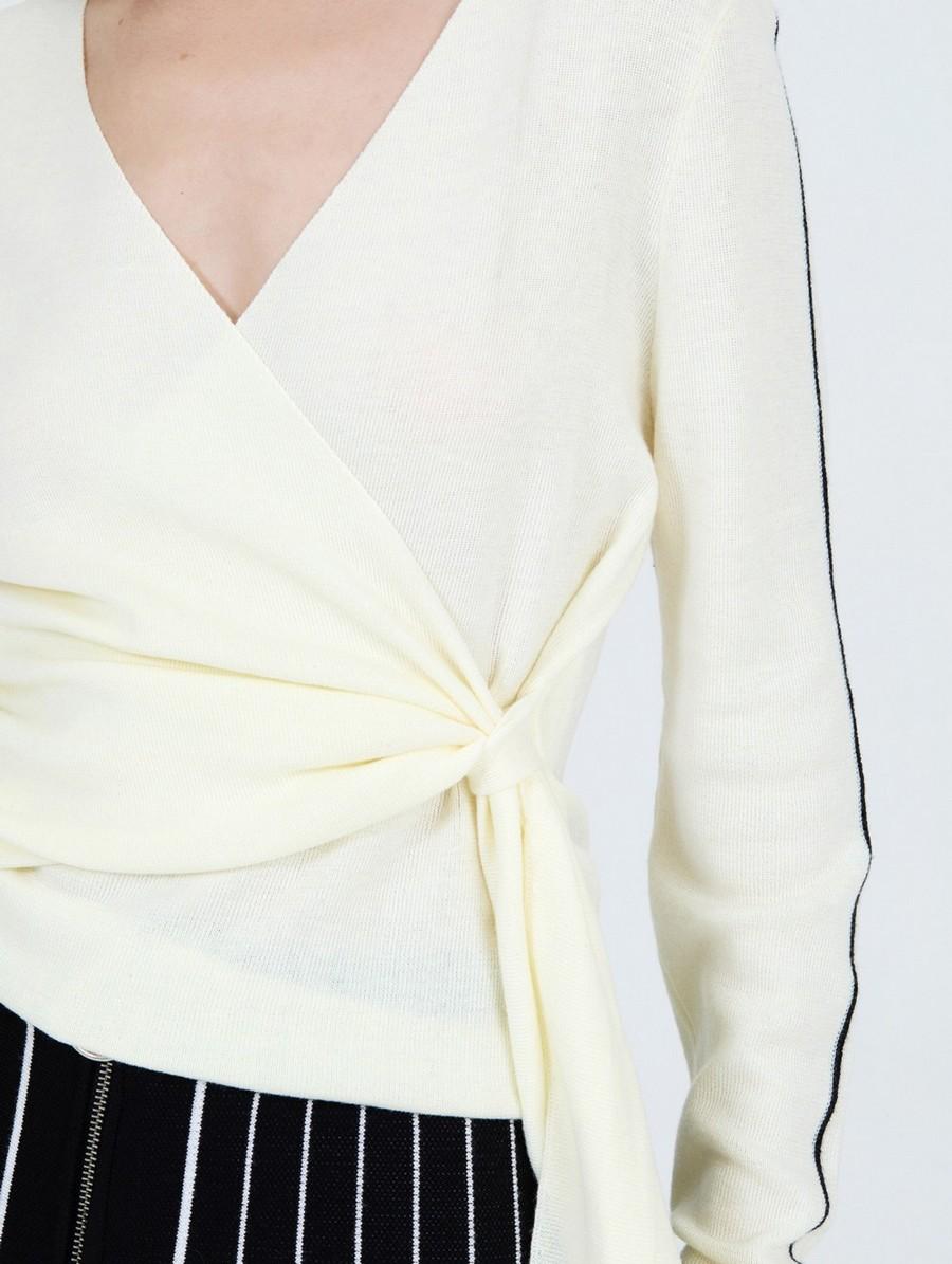 Skatie Γυναικεία Πλεκτή Μπλούζα Wrap Σε Εκρού φωτογραφία