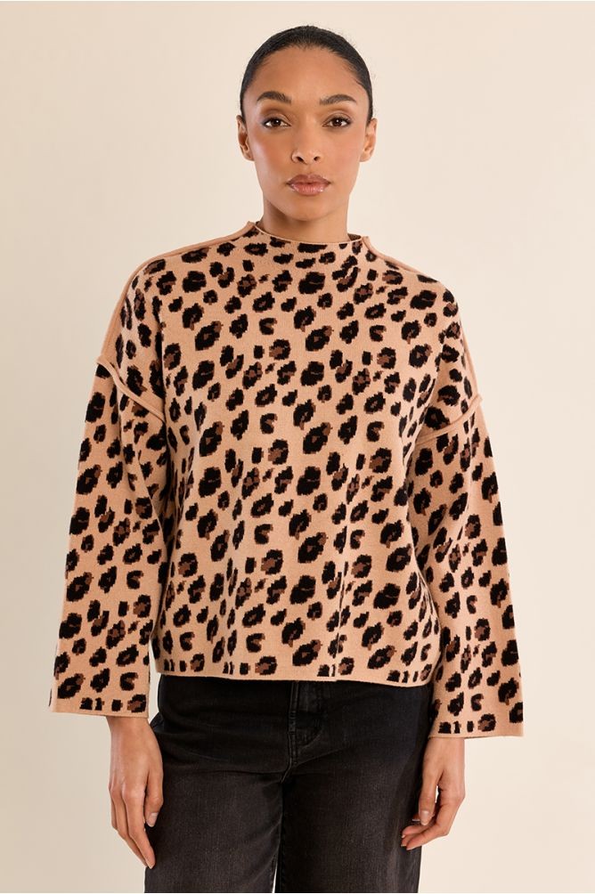 Molly Bracken Γυναικείο Πλεκτό Με Όρθια Λαιμόκοψη Και Animal Print Μοτίβο Flared Fit Για All-Day Εμφανίσεις