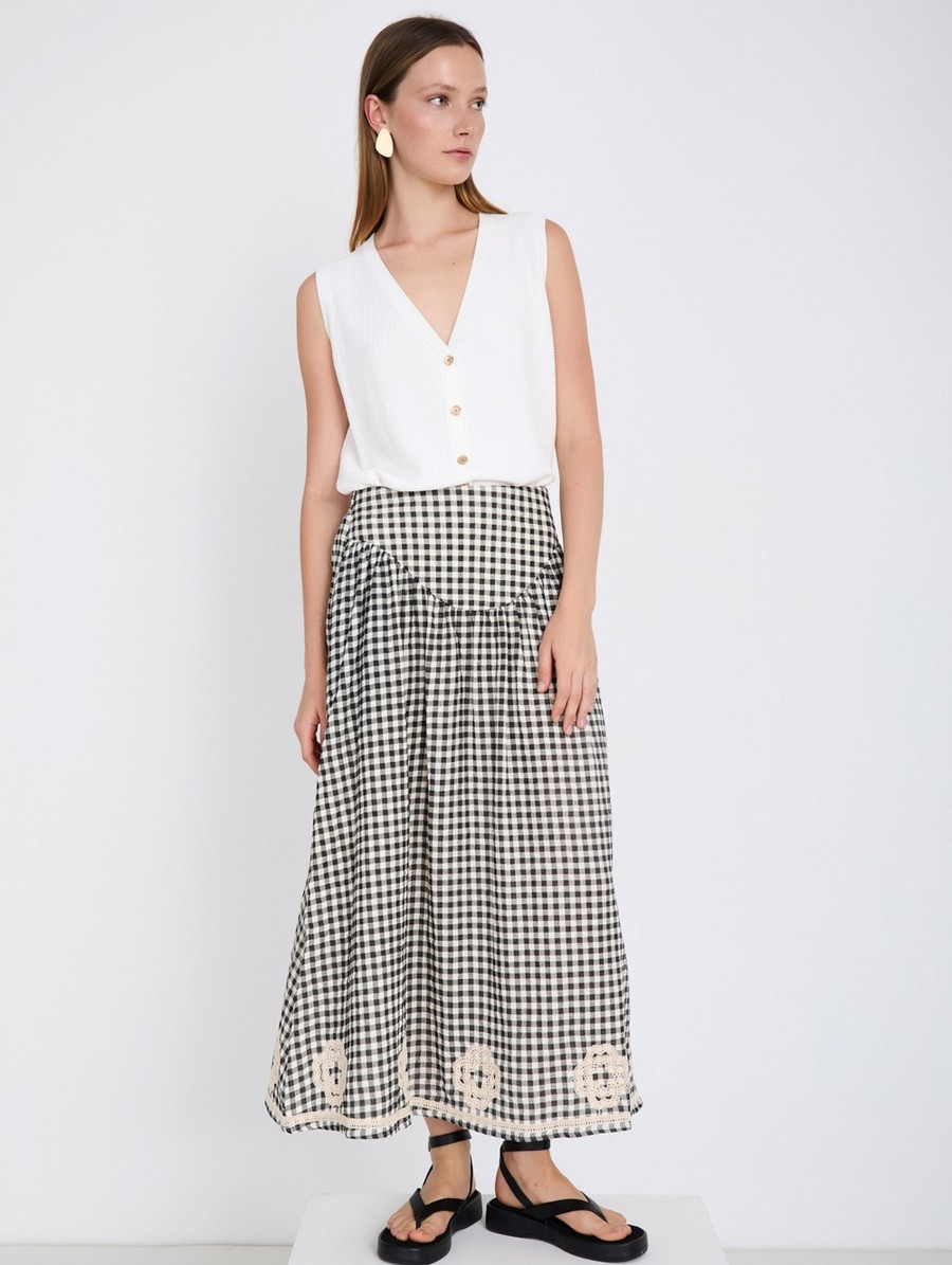 Skatie Γυναικείο Γιλέκο Πλεκτό Regular Fit Με Textured Πλέξη Και Minimal Σχεδιασμό φωτογραφία