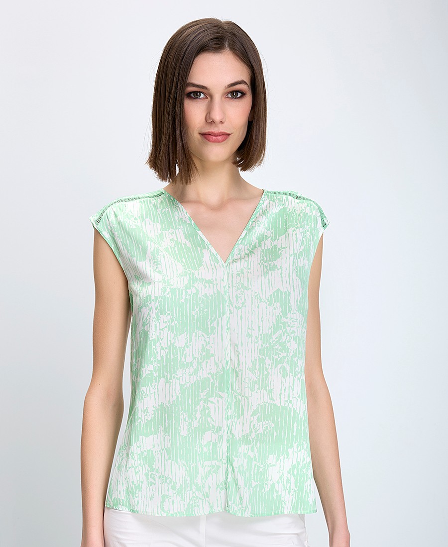 Boss Γυναικείο Τοπ Regular Fit Από Μετάξι Με Ελαστικότητα Και V Λαιμόκοψη Με Πράσινο Μοτίβο
