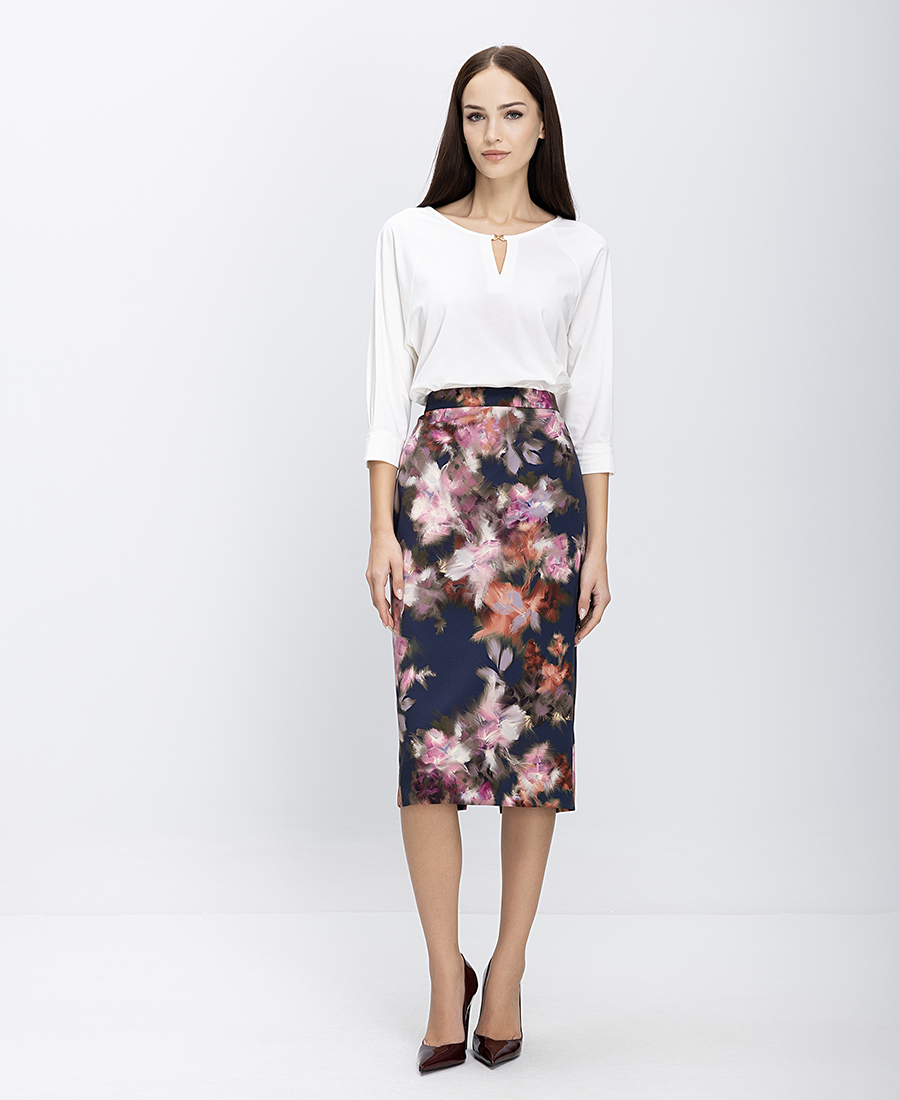 Γυναικεία Μπλούζα Με Μεταλλική Λεπτομέρεια Σε Χρυσό φωτογραφία