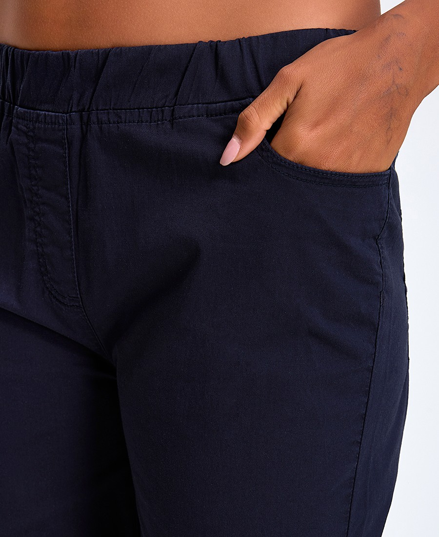 Γυναικεία Βερμούδα με Ελαστική Μέση Regular Fit σε Μπλε φωτογραφία