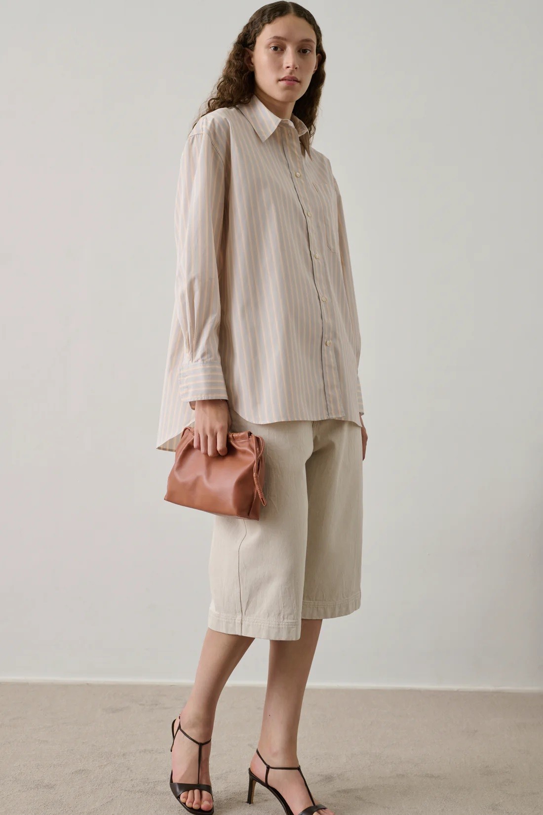 Soeur Γυναικεία Τσάντα Ώμου Δερμάτινη Με Ρυθμιζόμενο Λουράκι Και Drawstring Κλείσιμο φωτογραφία