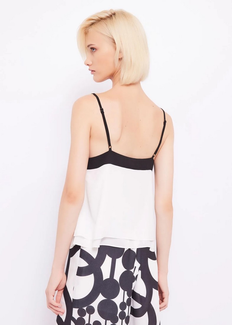 Gaudi Τοπ Georgette σε Ασπρόμαυρο φωτογραφία