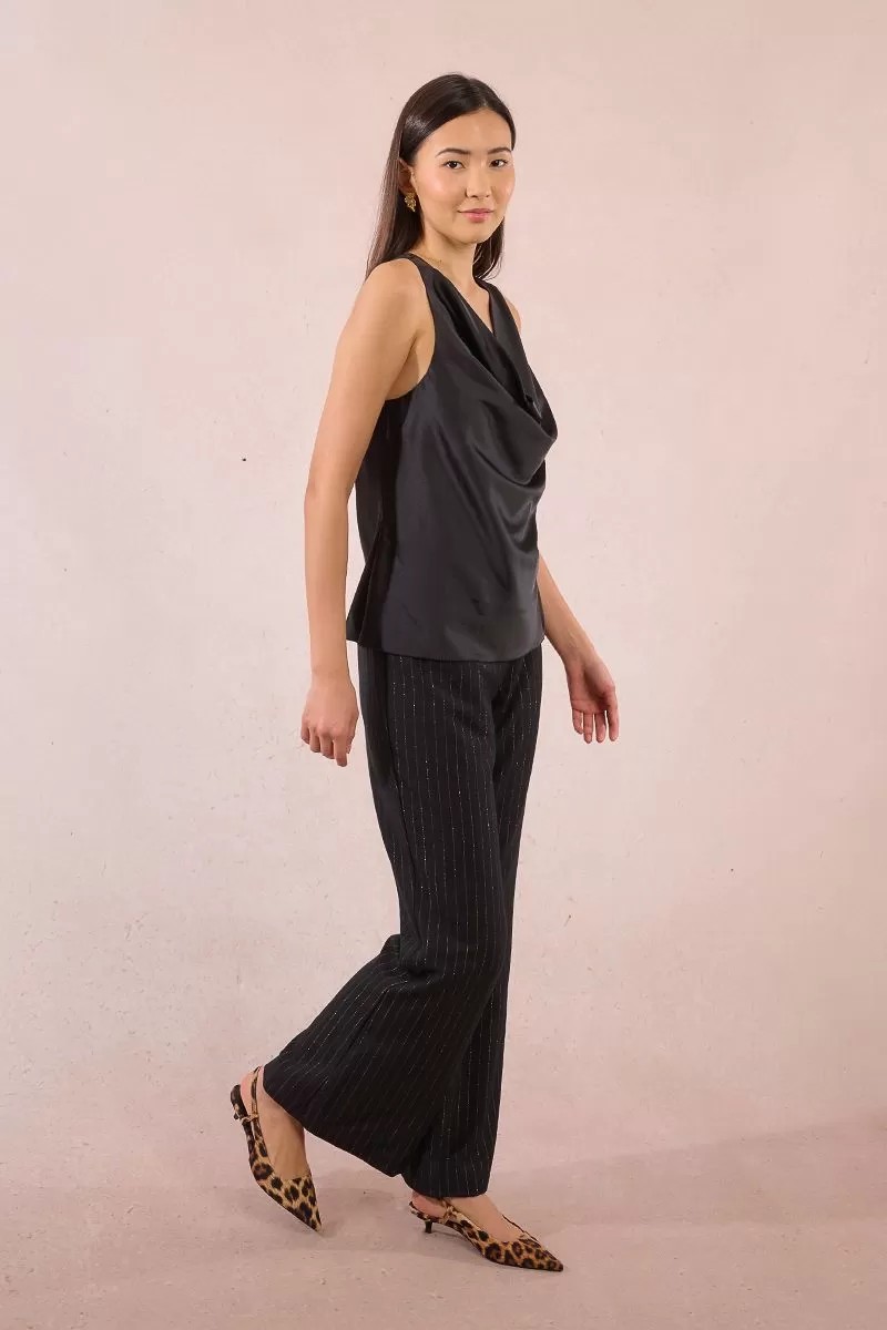 Molly Bracken Γυναικείο Top Slim Fit Σατέν Με Ντραπέ Λαιμόκοψη φωτογραφία